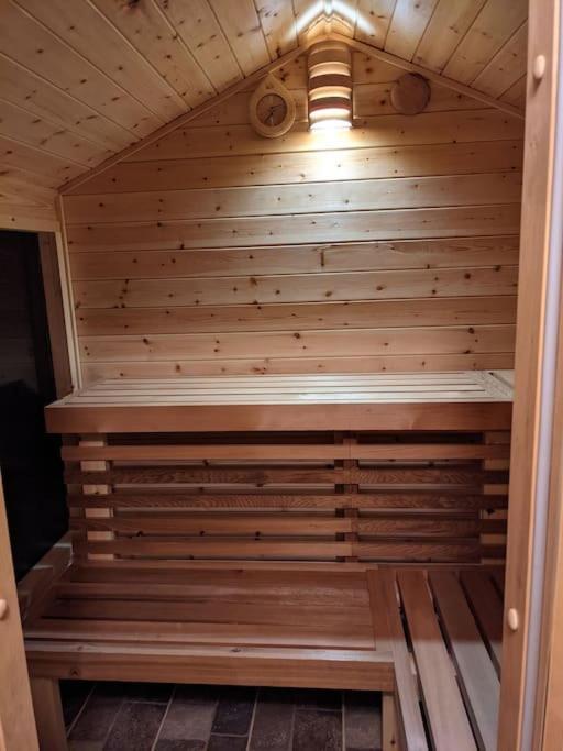 Secluded Private Cottage Hot-Tub, Sauna & Fire-Pit Carrick on Shannon Exterior foto