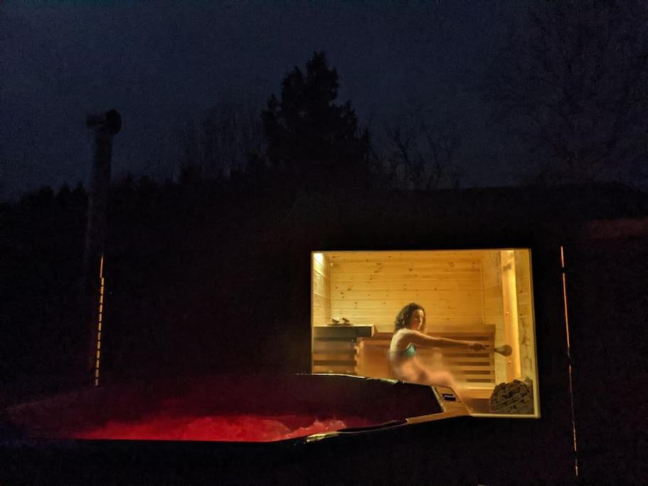 Secluded Private Cottage Hot-Tub, Sauna & Fire-Pit Carrick on Shannon Exterior foto
